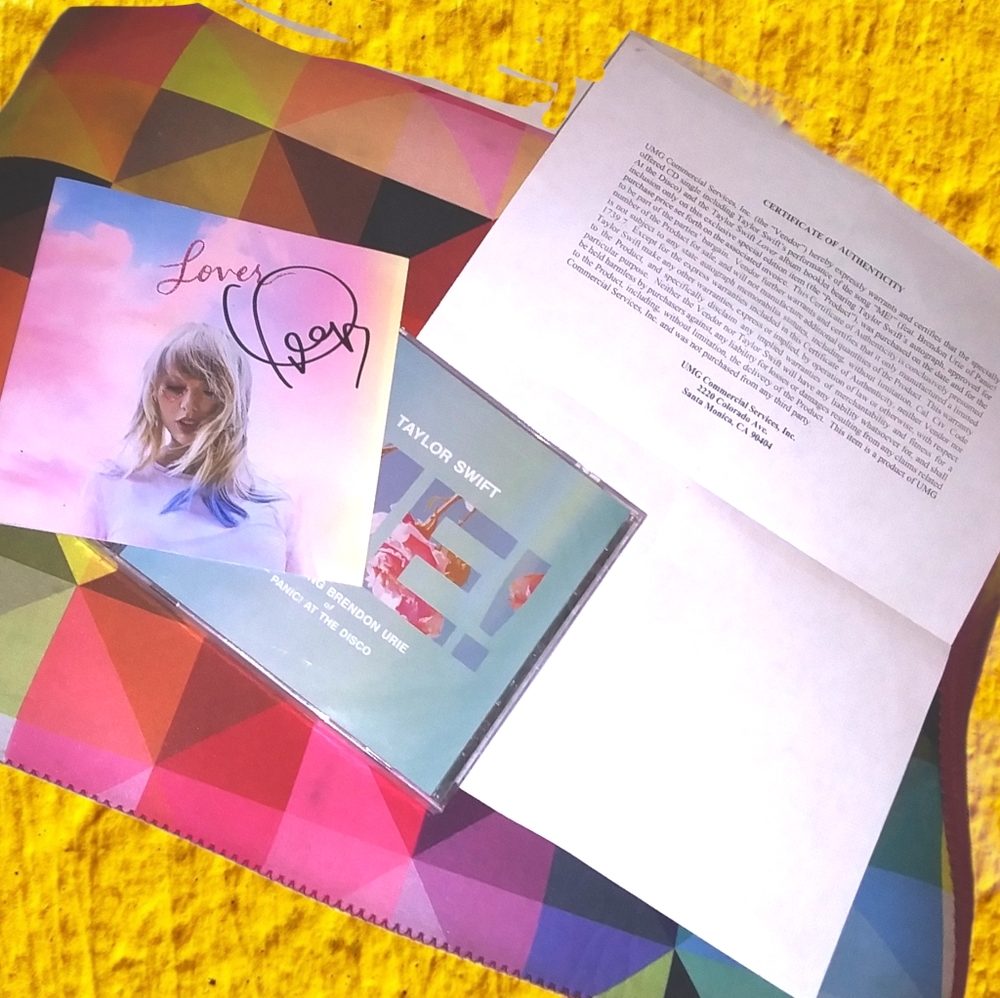 Taylor Swift "ME" autographed CD